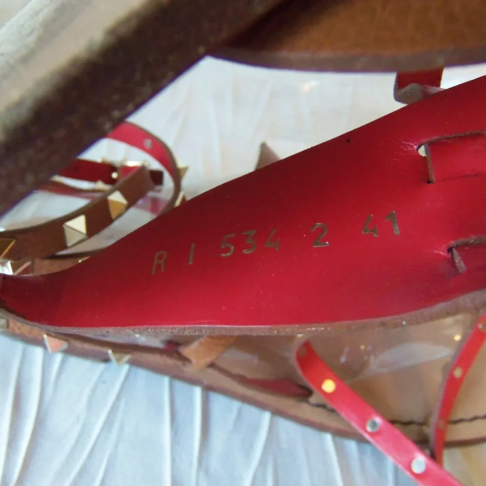 Valentino Garavani Rockstud Thong Wrap Sandals sz 41 - Picture 11 of 16